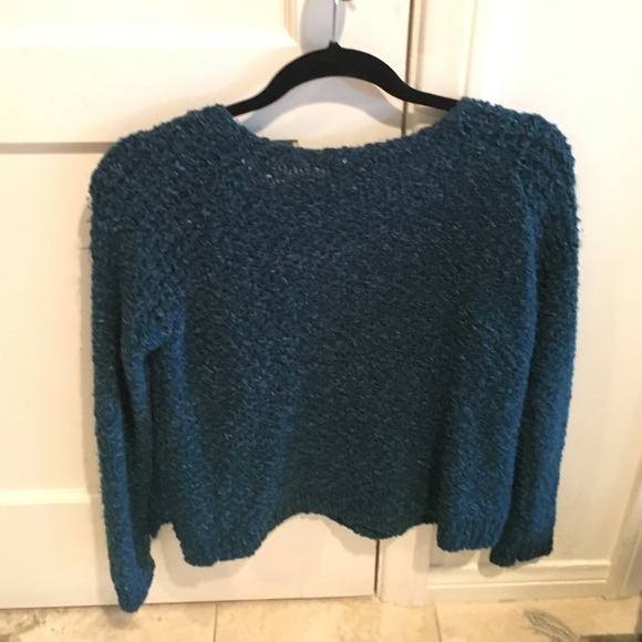 Pullover sweater - Picture 2 of 2