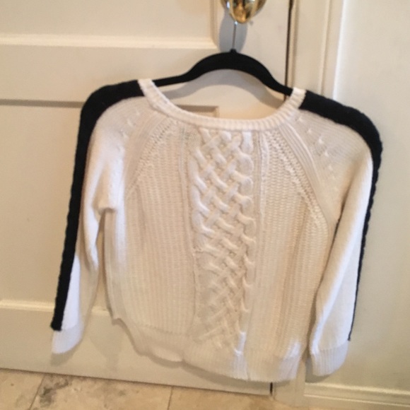 Knit sweater - Picture 2 of 2