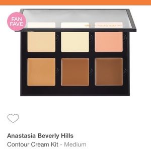 ABH cream contour kit. In shade medium.