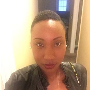 Meet your Posher, Michele