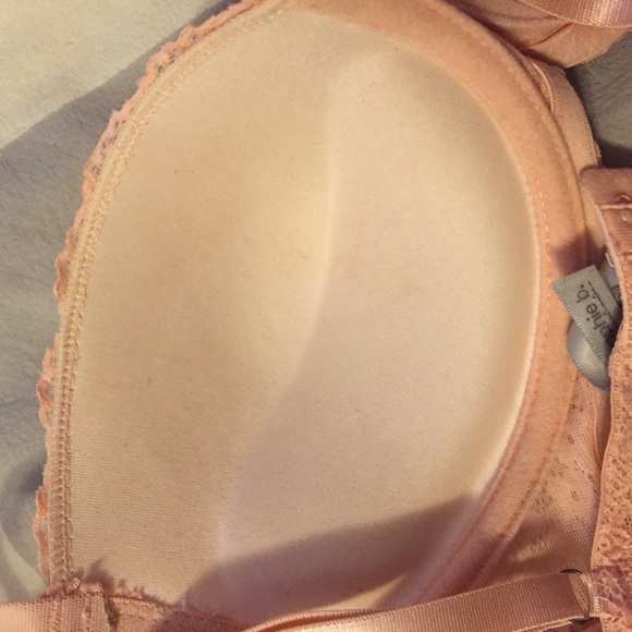 Pink Lace Bra - Picture 2 of 4