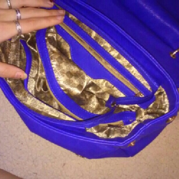 Guang Tong purse? - Picture 2 of 3