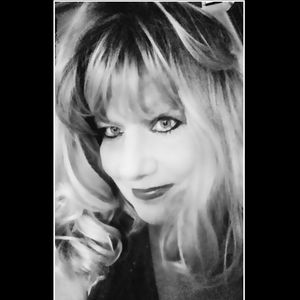 Meet your Posher, Candace