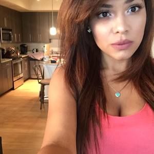 Meet your Posher, Desiree