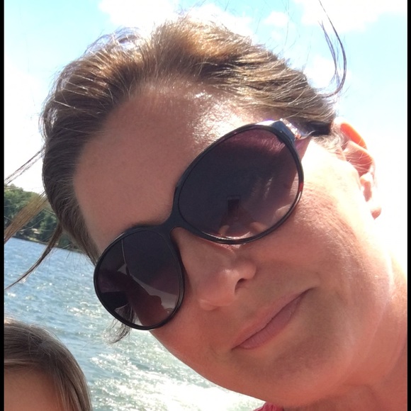 Meet your Posher, Jill - Picture 1 of 1