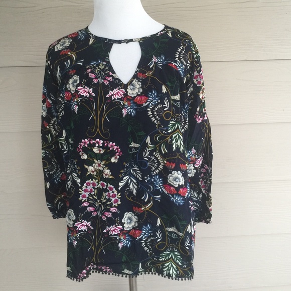 Printed navy blue top - Picture 2 of 3