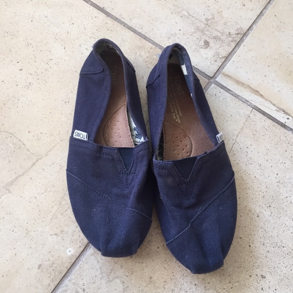 🔴FINAL PRICE-TOMS navy blue