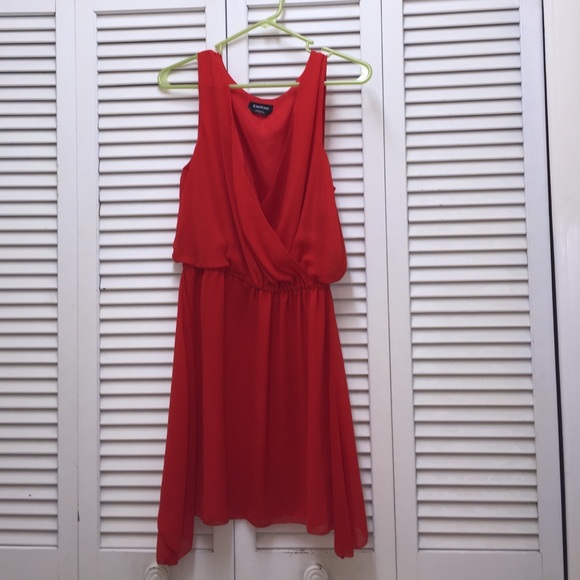 Bebe red dress size M.