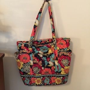 Vera Bradley Happy Snails Shoulder bag