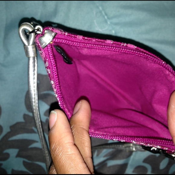 cute coach wristlet! - Picture 3 of 3