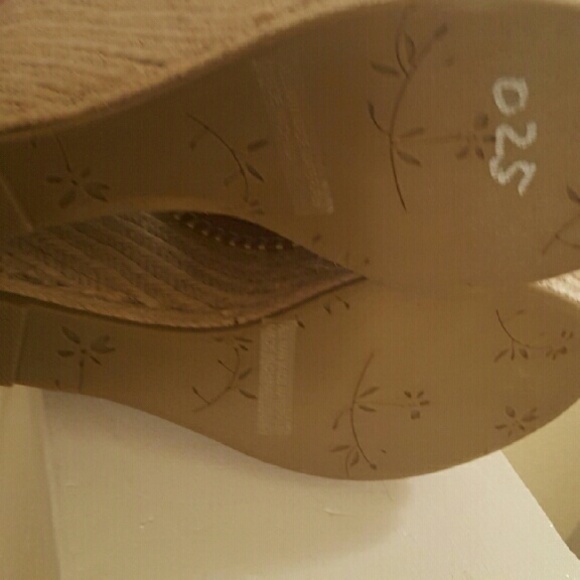 Wedges - Picture 4 of 4