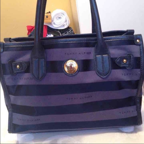 Tommy Hilfiger purse
