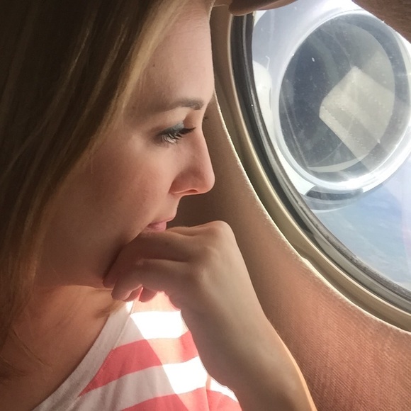 Meet your Posh Ambassador, Erin! - Picture 2 of 3