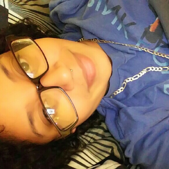 Meet your Posher, Shay - Picture 4 of 4