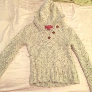Grey wool sweater with hood