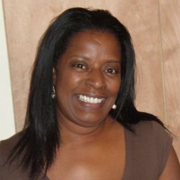 Meet your Posher, Yvonne