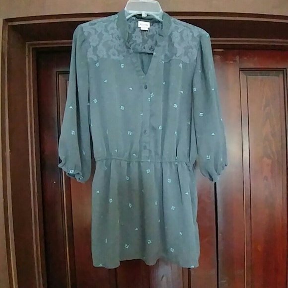 🚫SOLD🚫 Dressy shirt/blouse