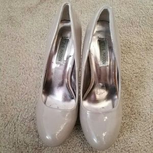 Steve Madden nude pumps