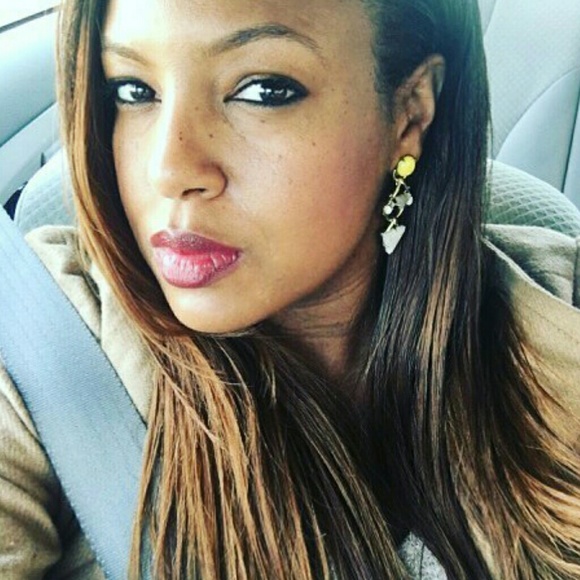 Meet your Posher, Latrice - Picture 4 of 8