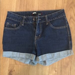 BDG size 27 cuffed shorts