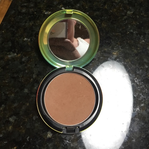 LIMITED EDITION mac bronzer