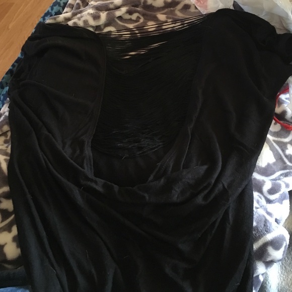 Tshirt - Picture 2 of 3