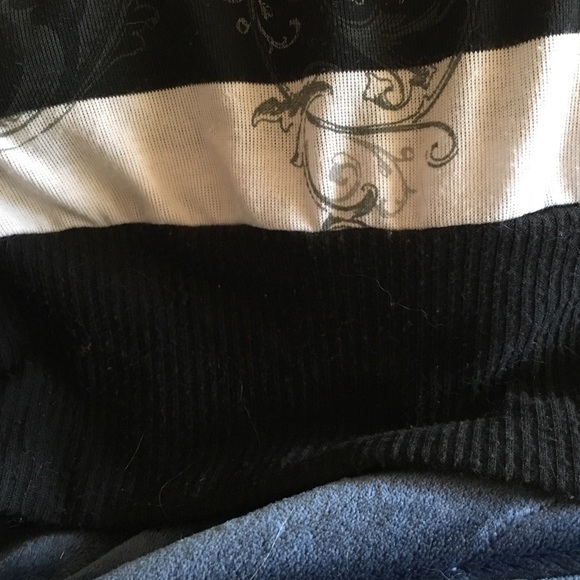 Tshirt - Picture 2 of 2