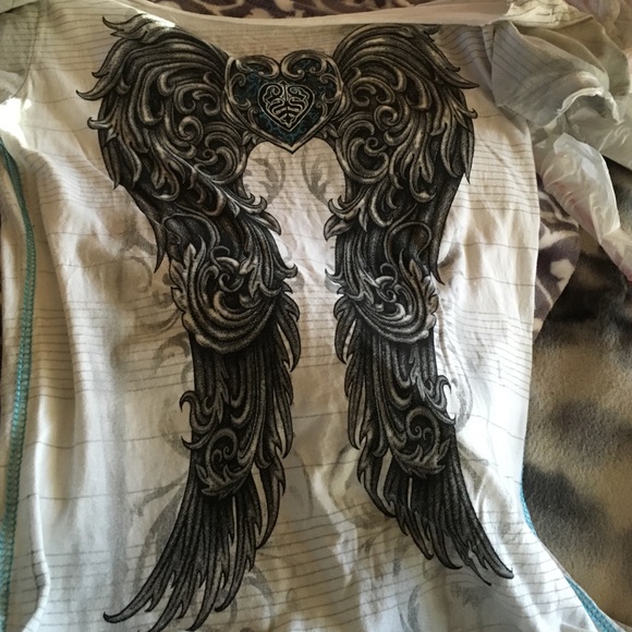 Tshirt - Picture 3 of 3