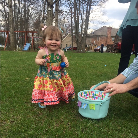 Hey Poshers! - Picture 2 of 4