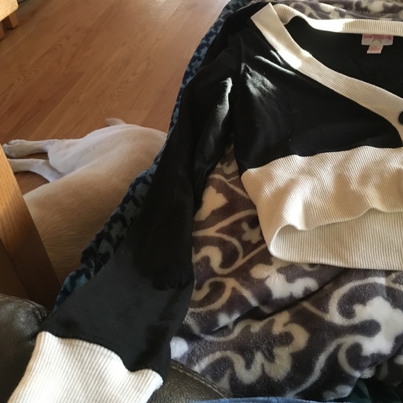 Nice shirt - Picture 2 of 2