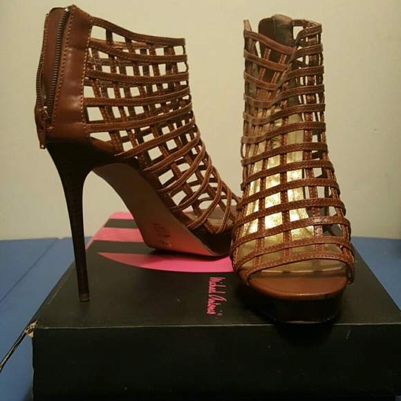 Sandal