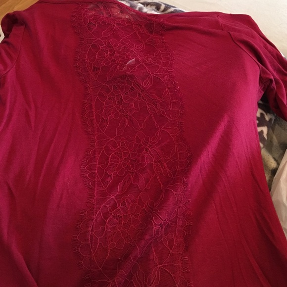 Tshirt - Picture 2 of 2