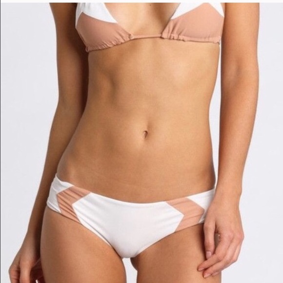 Acacia mentawai bottoms. Bought but doesn't fit me