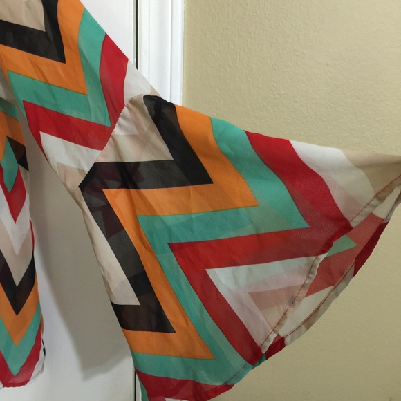 Multi-Colored Chevron Print Blouse - Picture 2 of 3