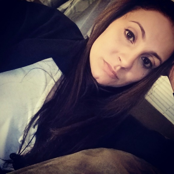 Meet your Posher, Amber - Picture 1 of 1