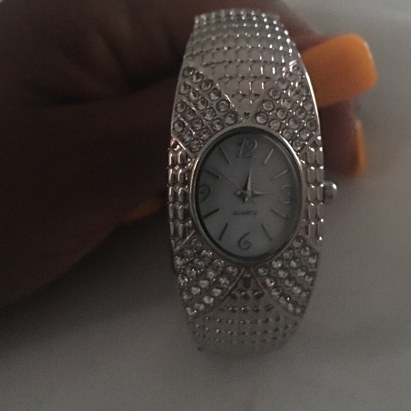 Watch - Picture 2 of 3