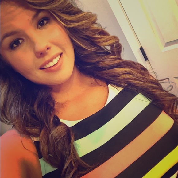 Meet your Poshmarker💕💕 - Picture 3 of 6