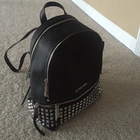 SOLD!!!! Michael Kors 100% authentic backpack! - Picture 3 of 4