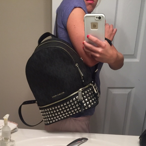 SOLD!!!! Michael Kors 100% authentic backpack! - Picture 4 of 4