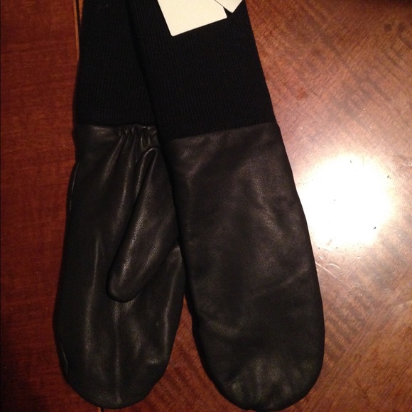 COS Leather Mittens