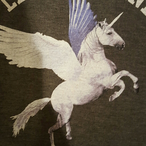 Crop top - Picture 2 of 3