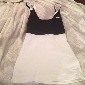 Nike workout top