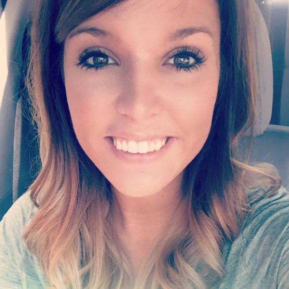 Meet your Posher, Courtney