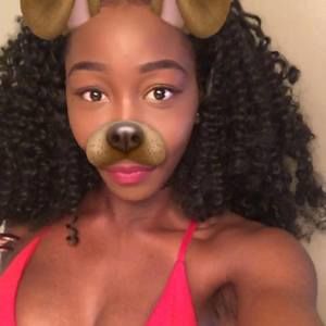 Meet your Posher, Flora