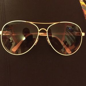 Steve Madden aviator sunglasses