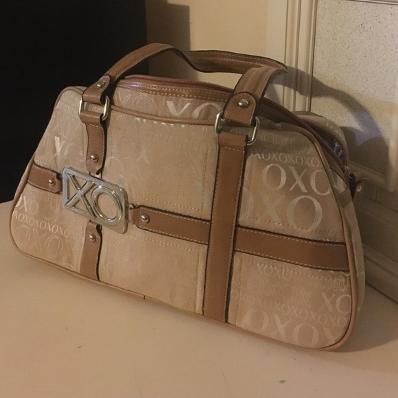 XOXO buy 1 get 1 FREE!! shoulder bag!!!💋💋🎉