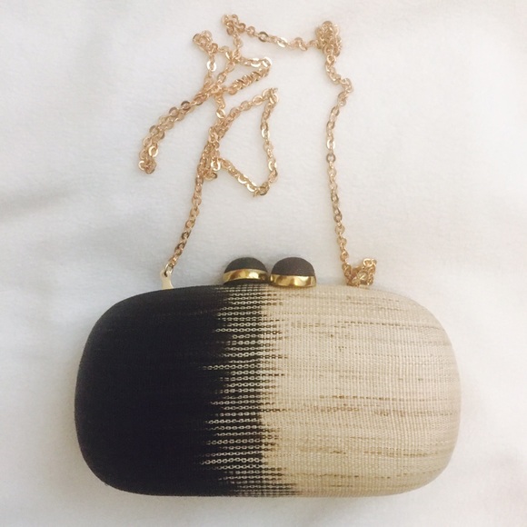 KAYU DESIGN CLUTCH - Picture 2 of 4