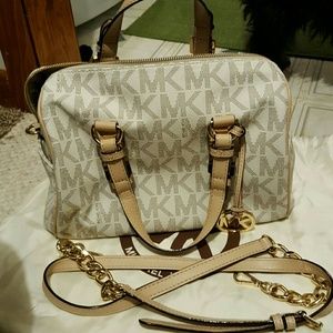 Michael kors handbag