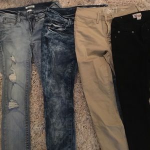 Lot of 4 Jeans