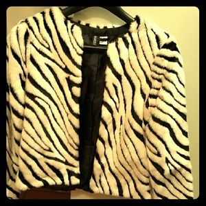 H&M NWOT faux fur jacket